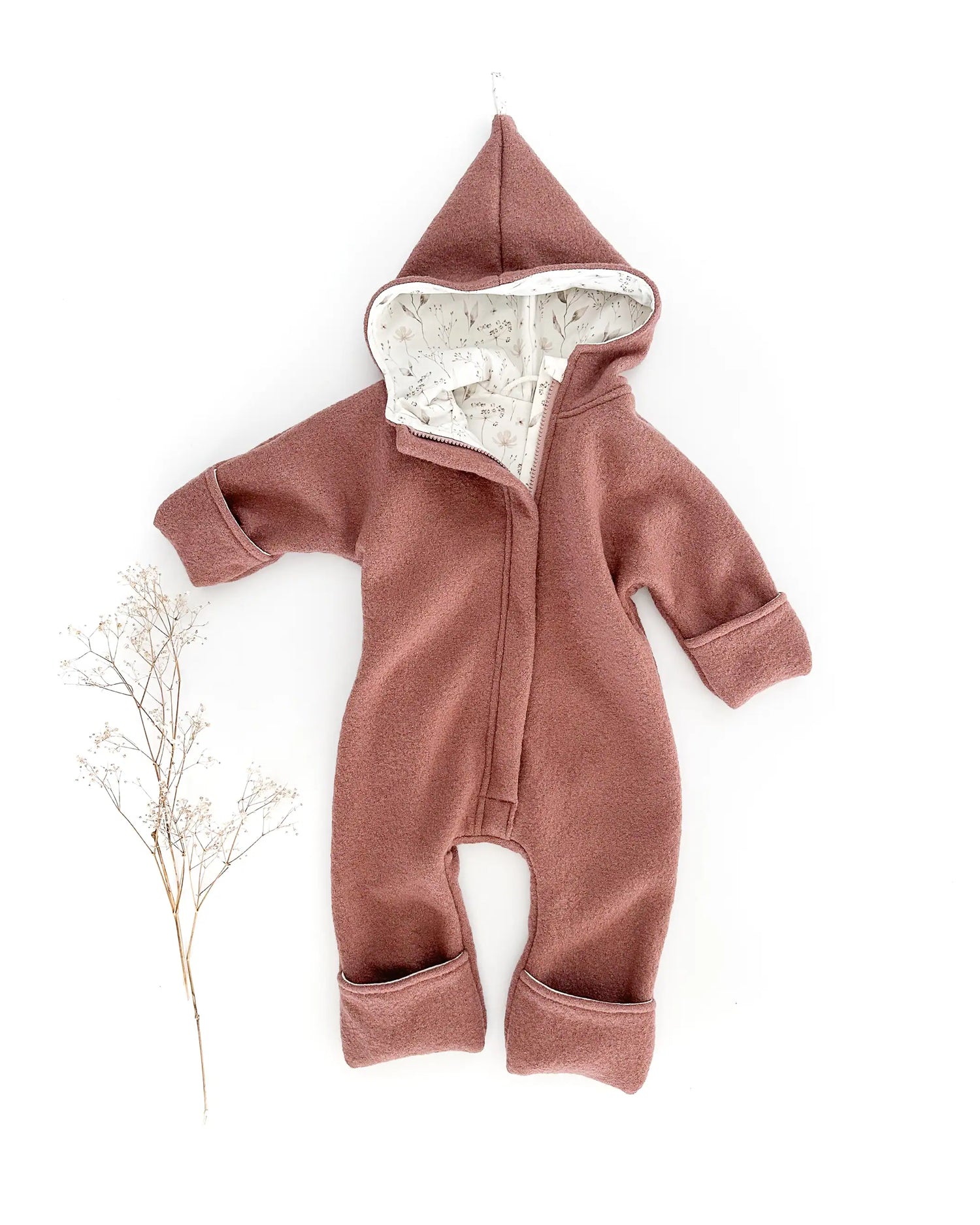 gefütterter baby wollwalk Overall mit praktischen umschlagbündchen für Hände und Füße in Altrosa