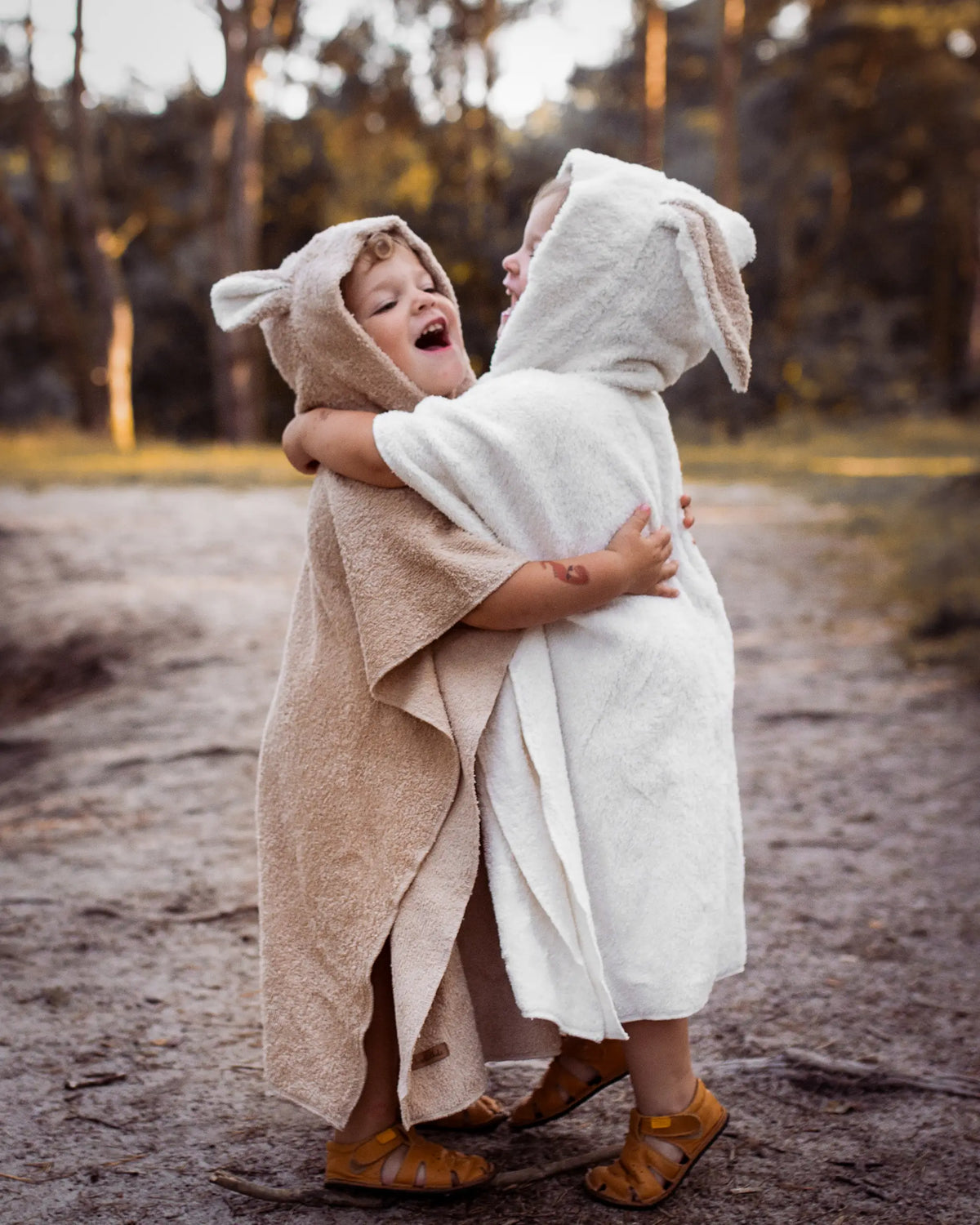 badeponcho für Kinder hase und bär aus Baumwollfrottee