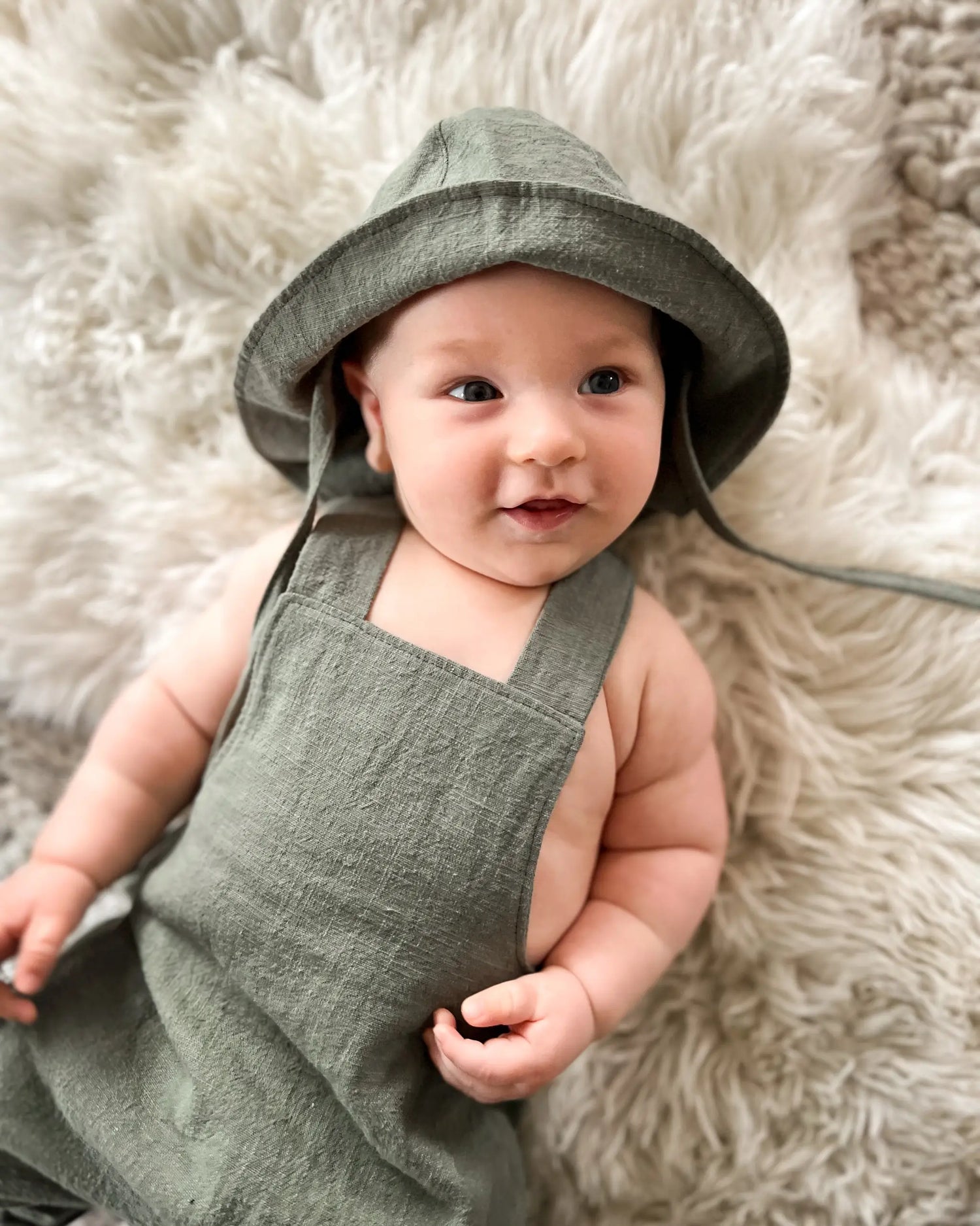 Leinen Outfit für Kinder und Babys zu Taufe Geburtstag, Hochzeit oder Partys