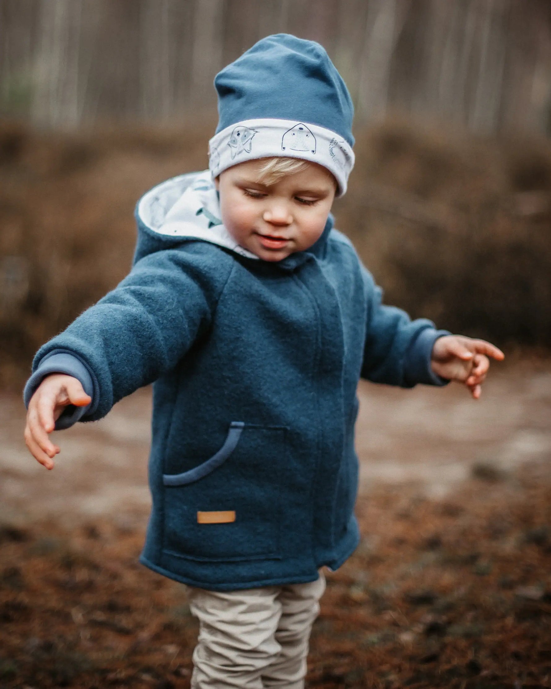 mulesingfreie walkjacke mit verdecktem reissverschluss für kinder in rauchblau
