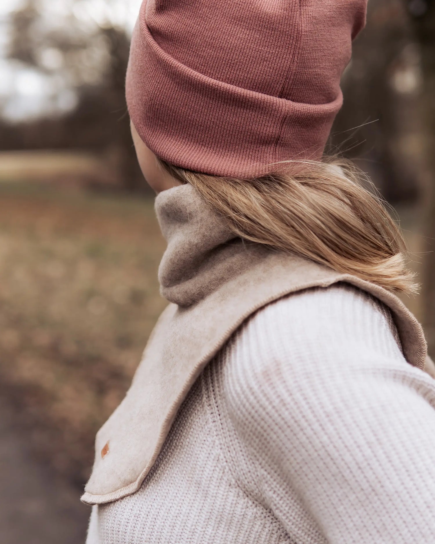 Damen Halswärmer aus Bio Merinowolle, weich und wärmend für Herbst und Winter, ideal für Spaziergänge und Alltag