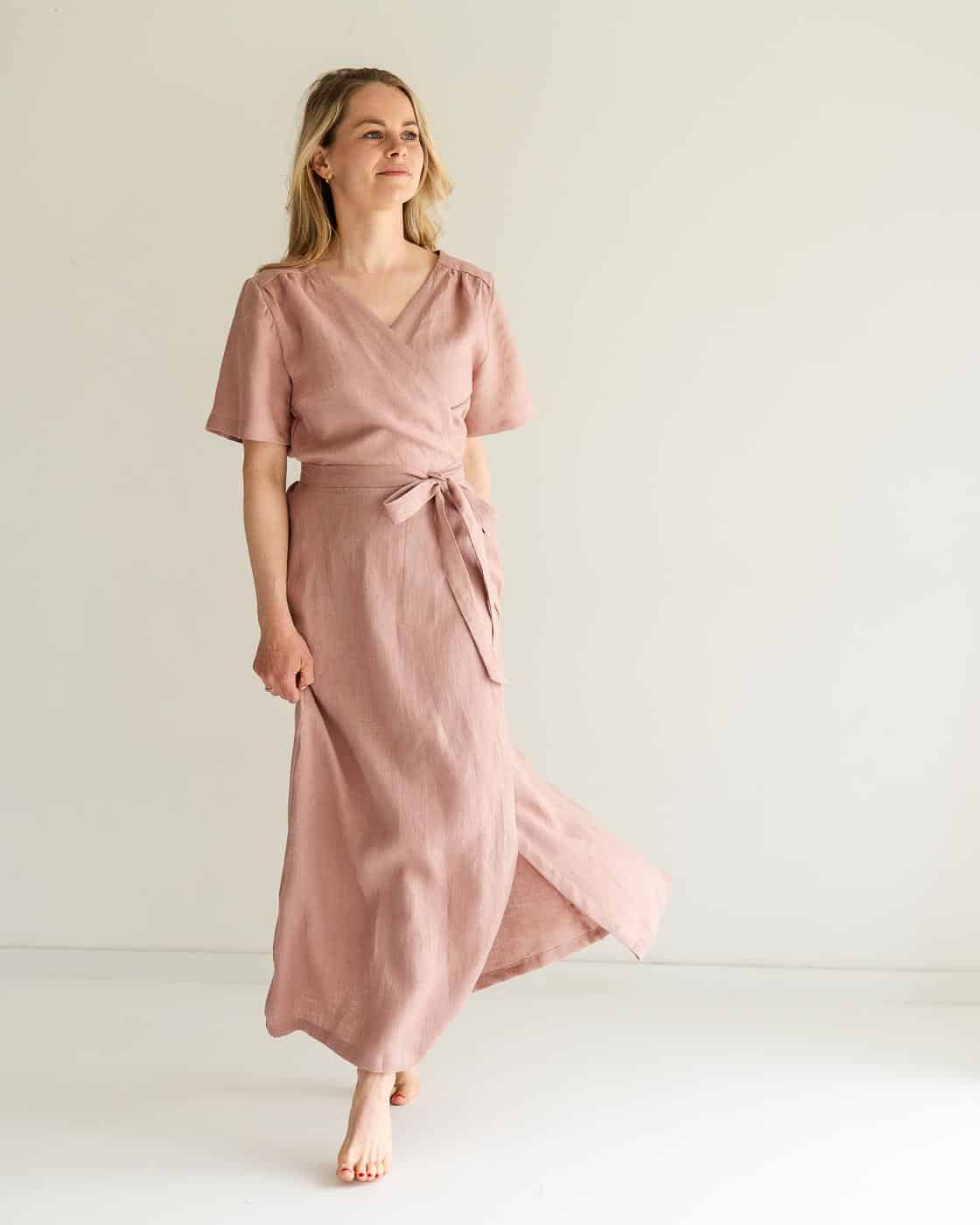 Sofortkauf: wadenlanges Damen Wickelkleid aus Leinen in Altrosa, Gr. S (34/36)