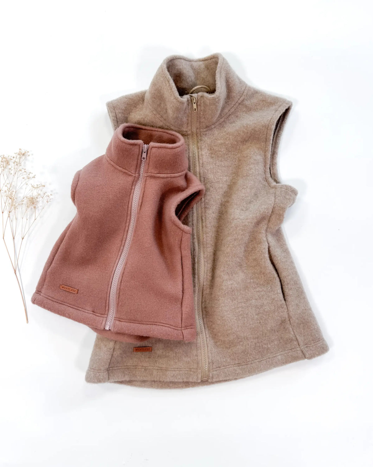 Nachhaltige Wollfleece Weste für Damen und Kinder mit Reißverschluss und Taschen, handgemacht in Deutschland aus 100% Merino Schurwolle