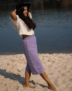 Damen Culotte aus hochwertigem und weichem 100% gewaschenem Leinen. Luftige Sommerhose mit weitem Bein und Hoher Taille, in vielen verschiedenen Farben. Unsere  Culotte für Damen sind luftig und leicht für den Sommer