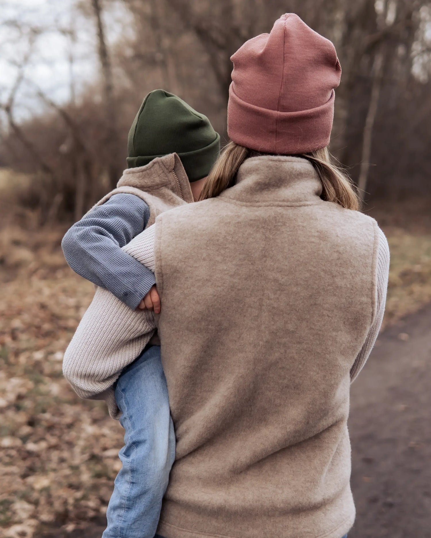 Kuschelige Damen Weste aus 100% Bio Wollfleece, atmungsaktiv und temperaturregulierend für Herbst, Winter und Frühling