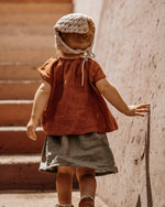 Kinder Baby Rock und Kurzarm Leinenbluse aus 100% Leinen. Atmungsaktiv und mitwachsend. Mädchen Leinen Top Shirt und Leinenrock für den Sommer zum verlieben