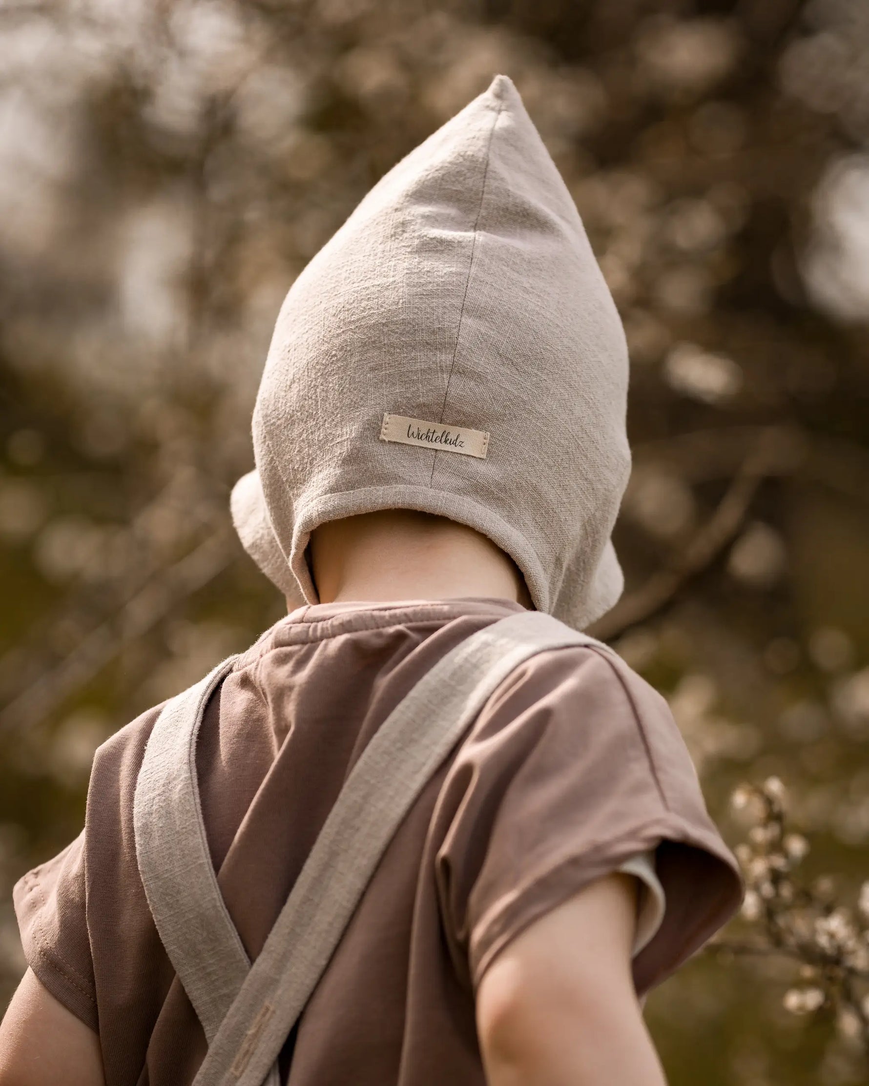 Zwergenmütze aus 100% Leinen für Kleinkinder und Neugeborene, luftige Babymütze mit perfektem Sitz, ideal kombinierbar mit Leinenkleidung.