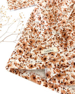 Weiches Jersey Kleid für Babys und Mädchen, das durch seinen bequemen Schnitt über mehrere Größen mitwächst.