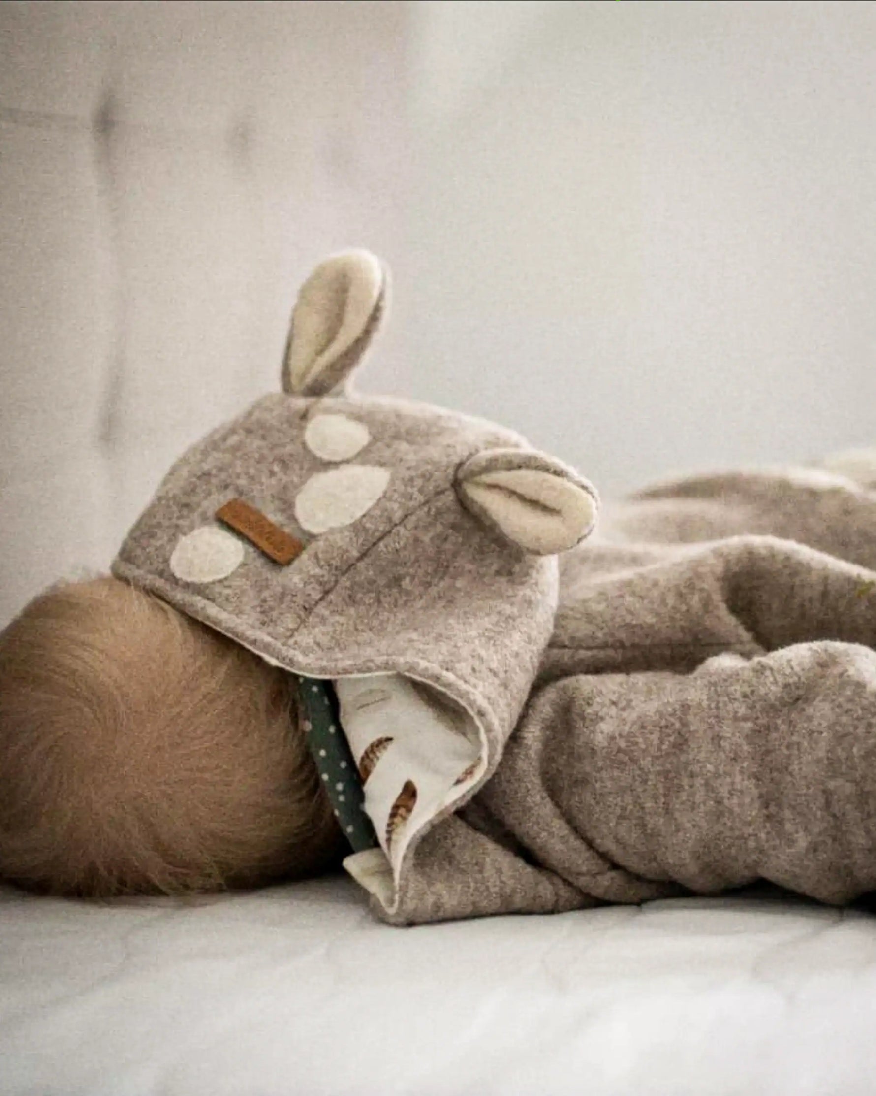 Reh Wollwalk Overall für Babys mit weichem Innenfutter, atmungsaktiv und perfekt für Kinderwagen oder Trage