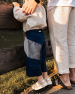 Papa-Tochter Outfit für festliche Anlässe wie Hochzeit, Geburtstag, Feiern. leichte Leinenkleidung und individuelle Leinenhosen als Familien Outfit 