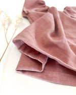Leinen Bluse für Babys und Kinder kurzarm, luftiges Sommer Shirt aus 100% Leinen, bequem und einfach anzuziehen.