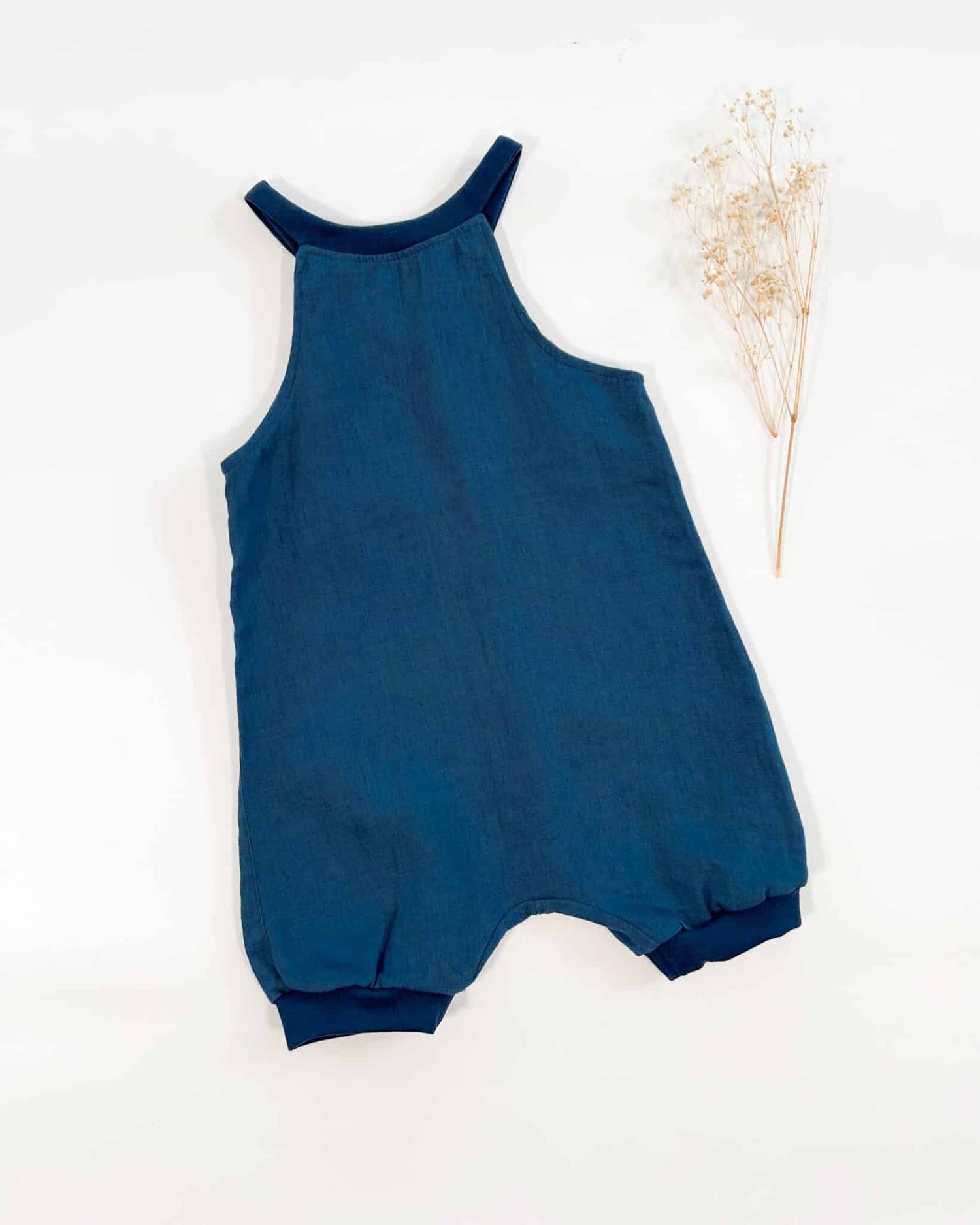 Sofortkauf: kurzer Leinen Jumper in Jeansblau, Gr. 92/98