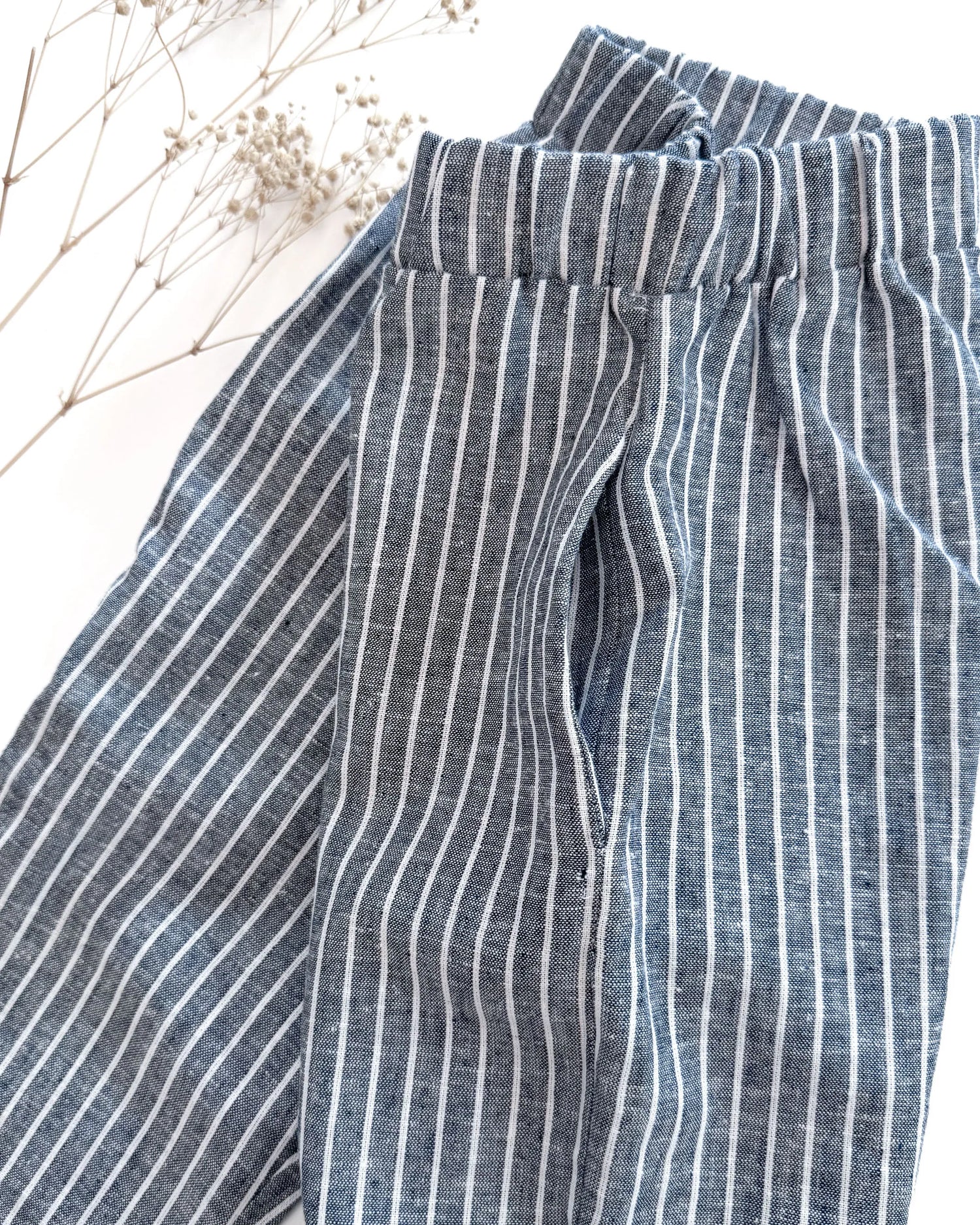 Sofortkauf: Leinenhose in blau gestreift, mit Taschen, Gr. 92/98