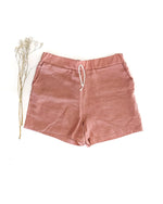 Leinen Shorts Damen, leichte und luftige Sommerhose aus 100% Leinen, bequem und vielseitig kombinierbar. Die beste Sommershorts für Mamas