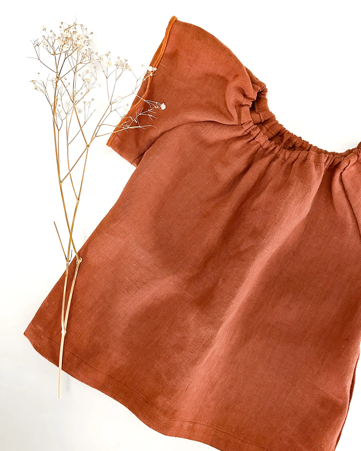 Mädchen Kinder Sommershirt Volantbluse Shirt kurzarm aus 100% atmungsaktivem Leinen. Kein Schwitzen, nur Wohlfühlen. Nachhaltig und fair in Deutschland hergestellt
