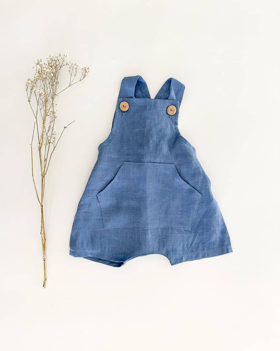 Sofortkauf: kurze Leinen Latzhose/ Salopette in Sommerblau, Gr. 62/68