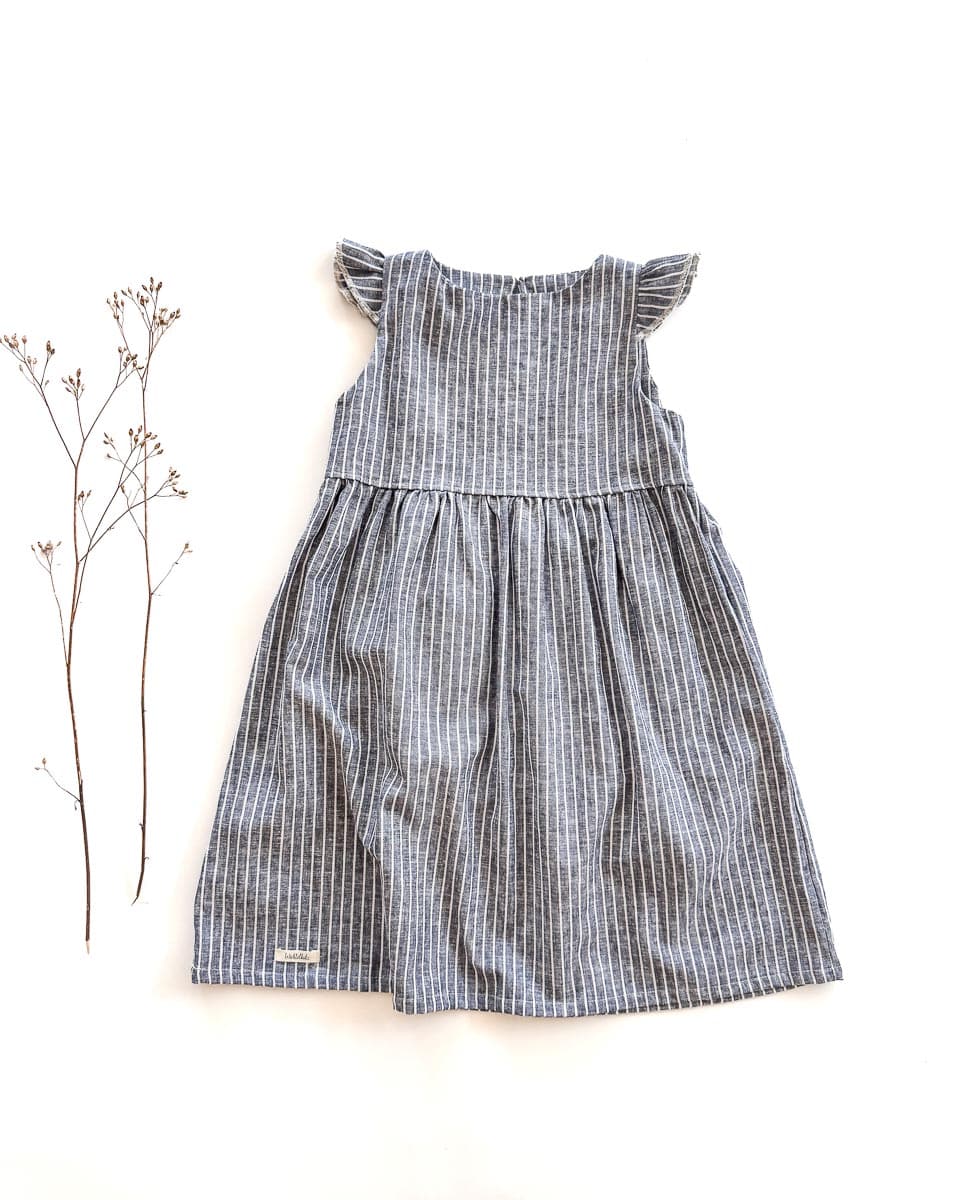 Sofortkauf: Leinenkleid mit Flügelärmeln in Blau Gestreift, Gr. 122/128