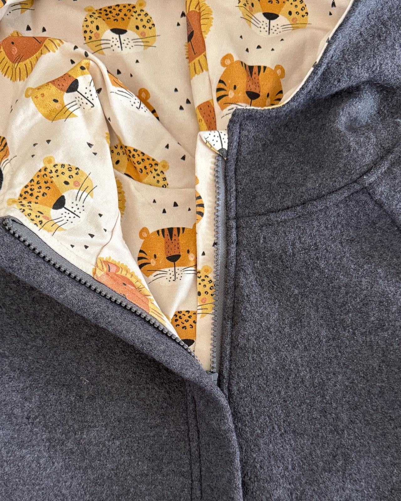 Sofortkauf: Merino-Walkjacke Graphit mit Reißverschluss und Taschen, Gr. 152/158