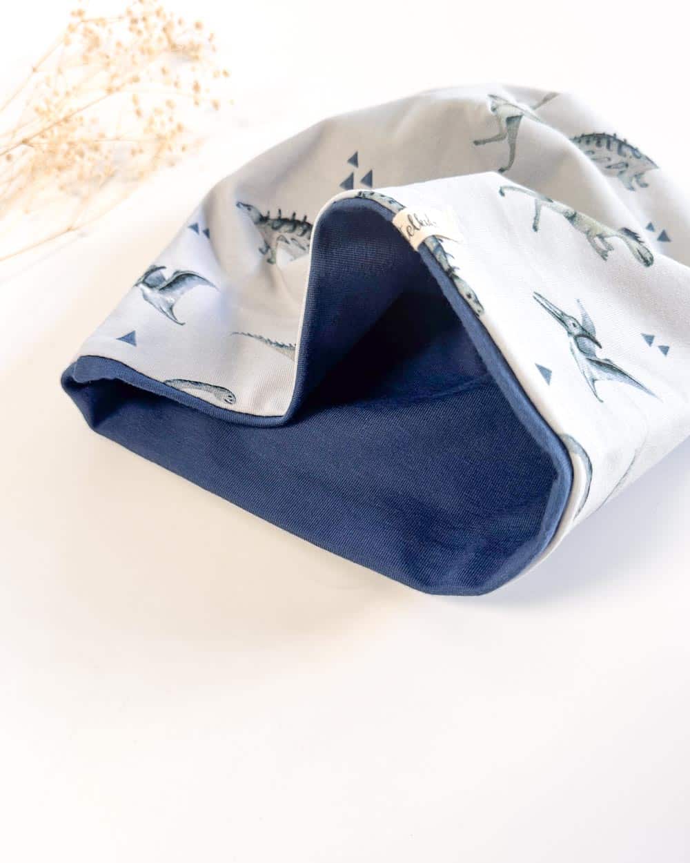 Sofortkauf: Wende-Beanie Rauchblau/Dinos, Gr. 48-50 (ca 1,5-2 Jahre)