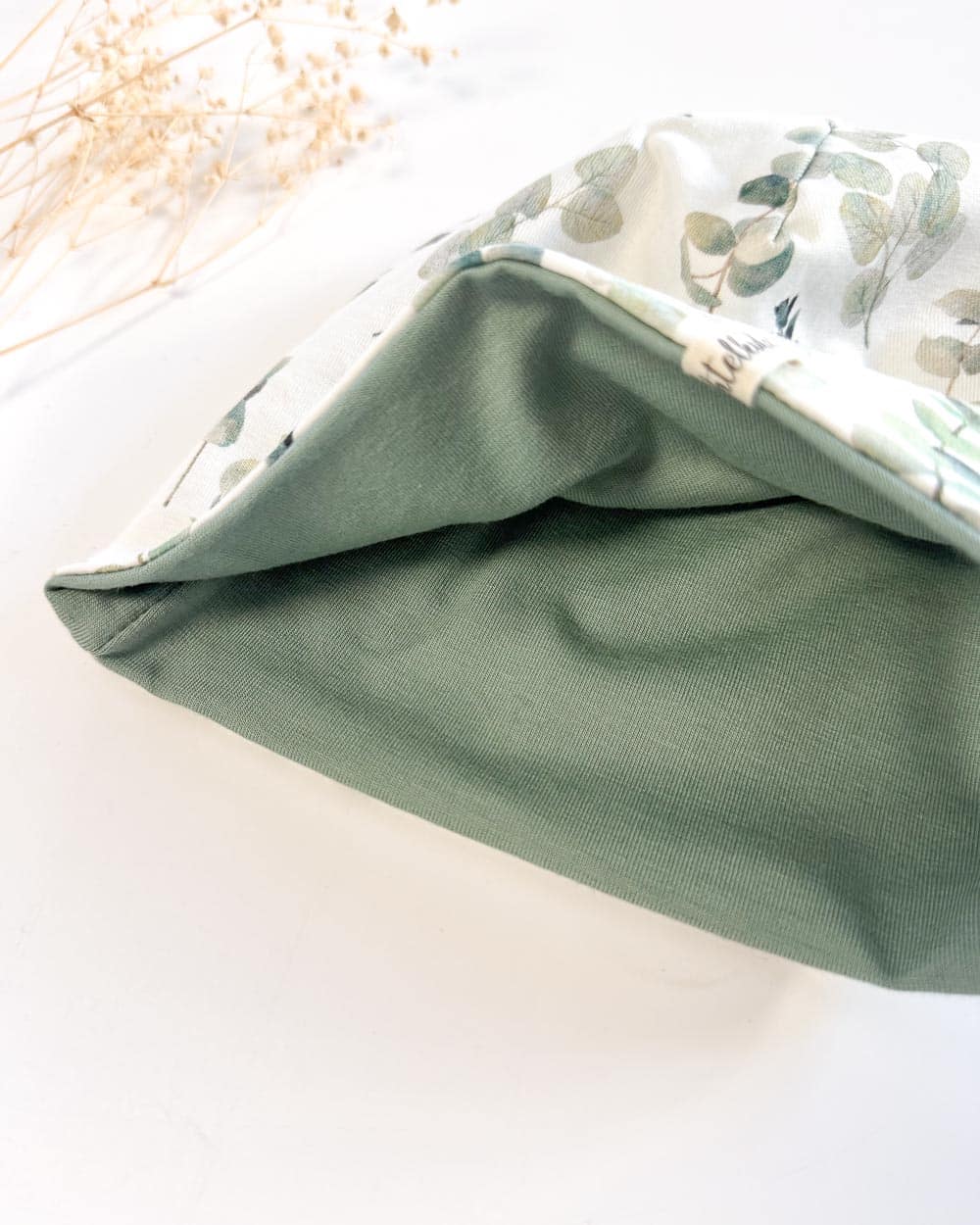 Sofortkauf: Wende-Beanie Altmint/Eukalyptus, Gr. 44-46 (ca 7-12 Monate)