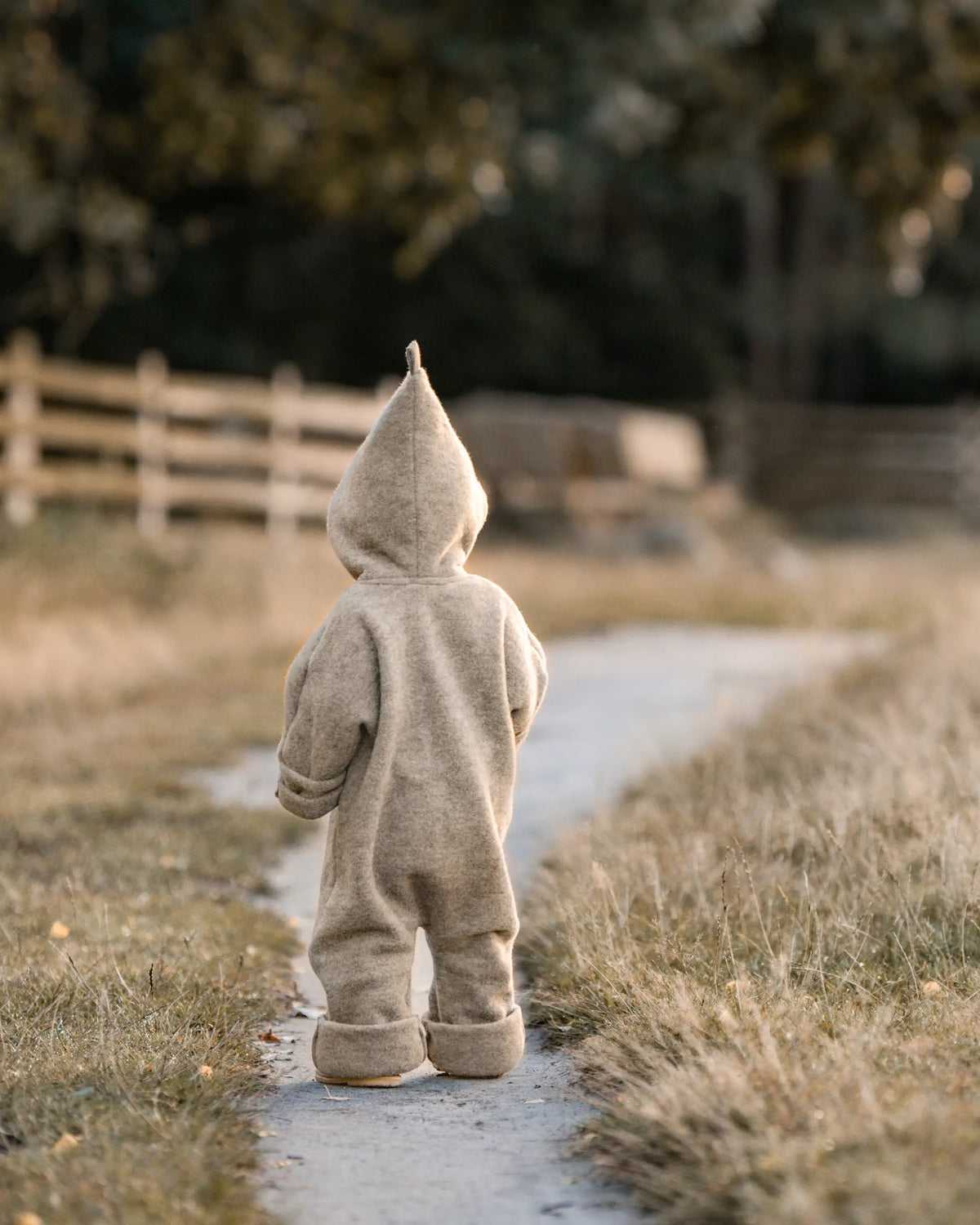 weicher und warmer Outdoor Fleeceanzug für Kinder und babys. hochwertige Qualität mit Reißverschluss und Zwegenkapuze