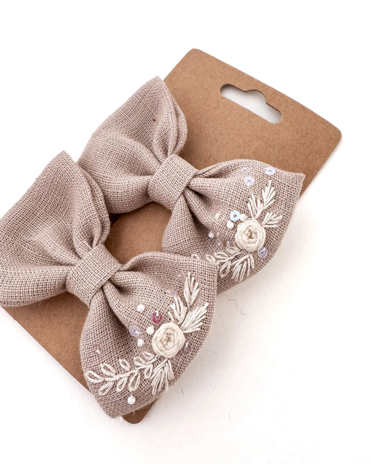 handbestickte Haarschleifen Kinder aus 100% Leinen für Hochzeit, Taufe, EInschulung, Geburtstag oder als kleine Geschenkidee für Mädchen