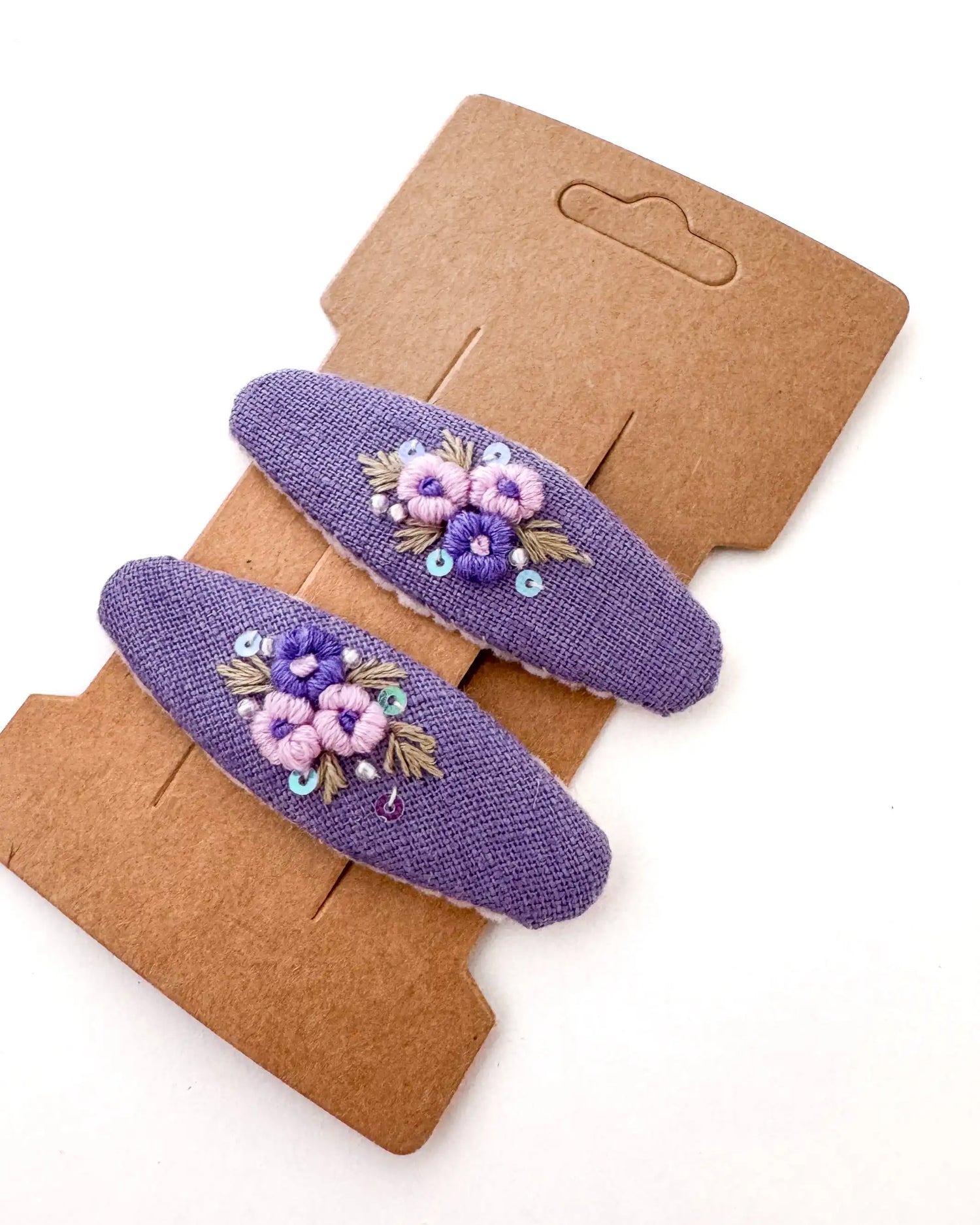 handbestickte Haarspangen 2er-Set – Lavendel "Blumen"