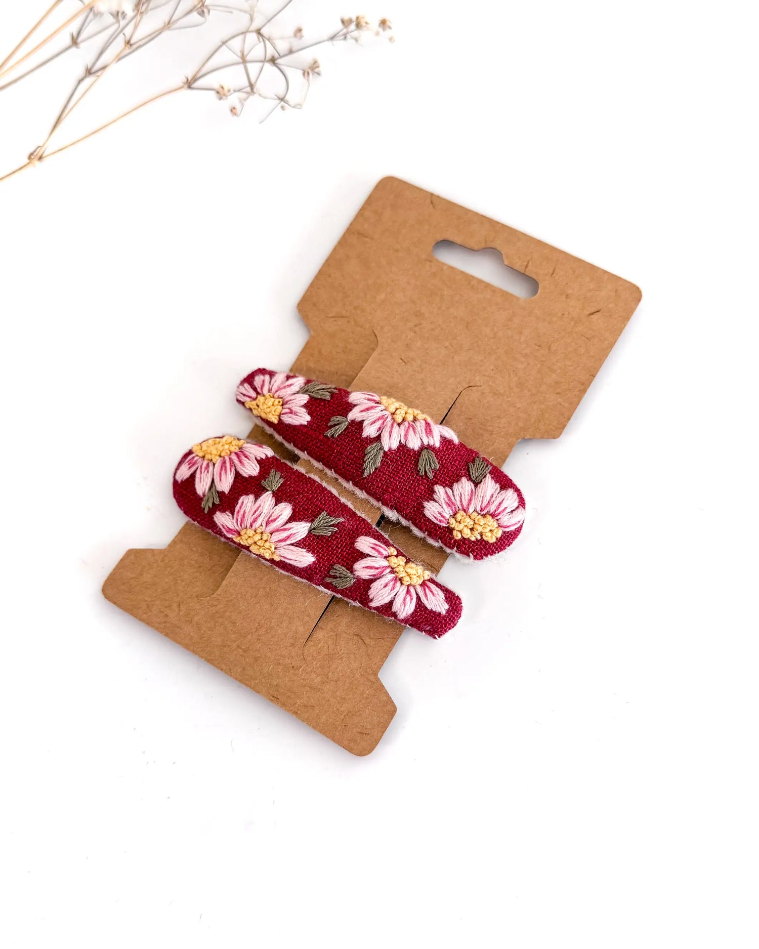 handbestickte Haarspangen 2er-Set – Himbeere "Retro Blumen"