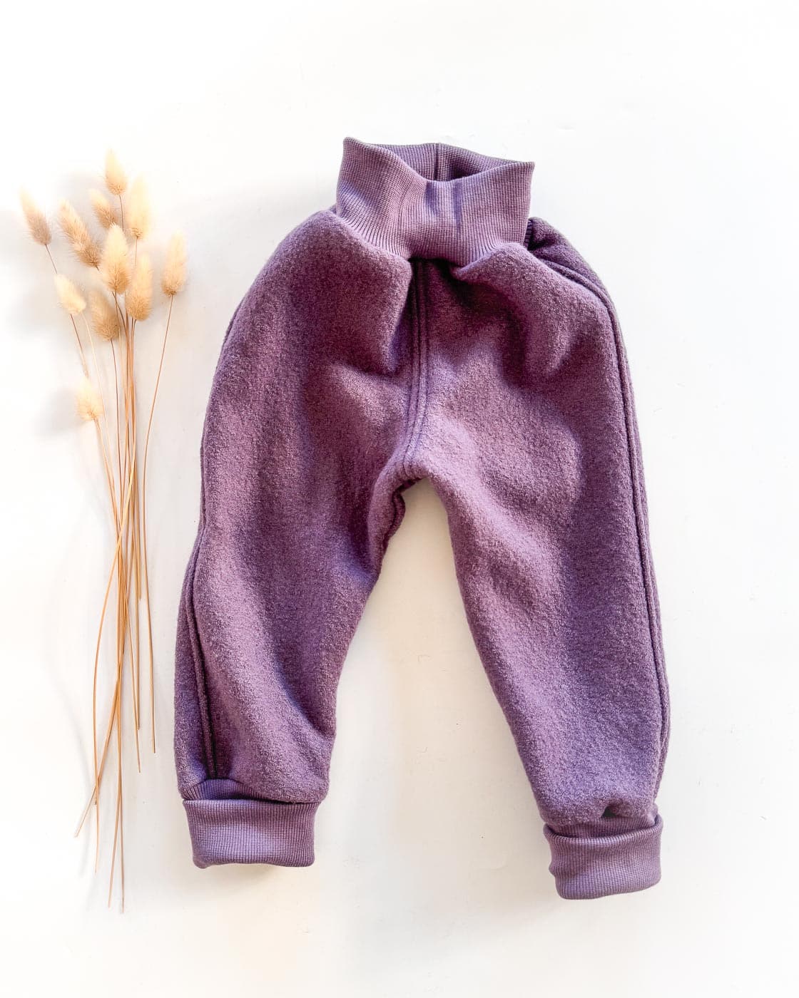 Sofortkauf: Walkhose in Lila, Gr. 104/110