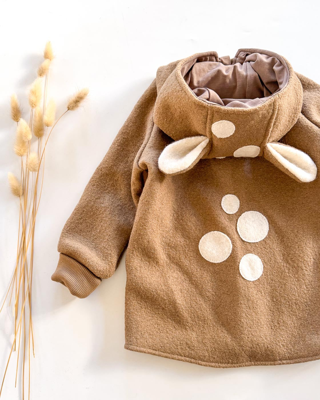 Sofortkauf: Walkjacke mit Reißverschluss mit Taschen und Reh in Camel, Gr. 92/98