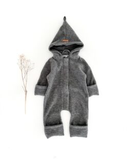 Baby Wollfleece Overall aus Bio Merinowolle - temperaturausgleichender Fleece Anzug mit Reißverschluss in Grau / Schiefer